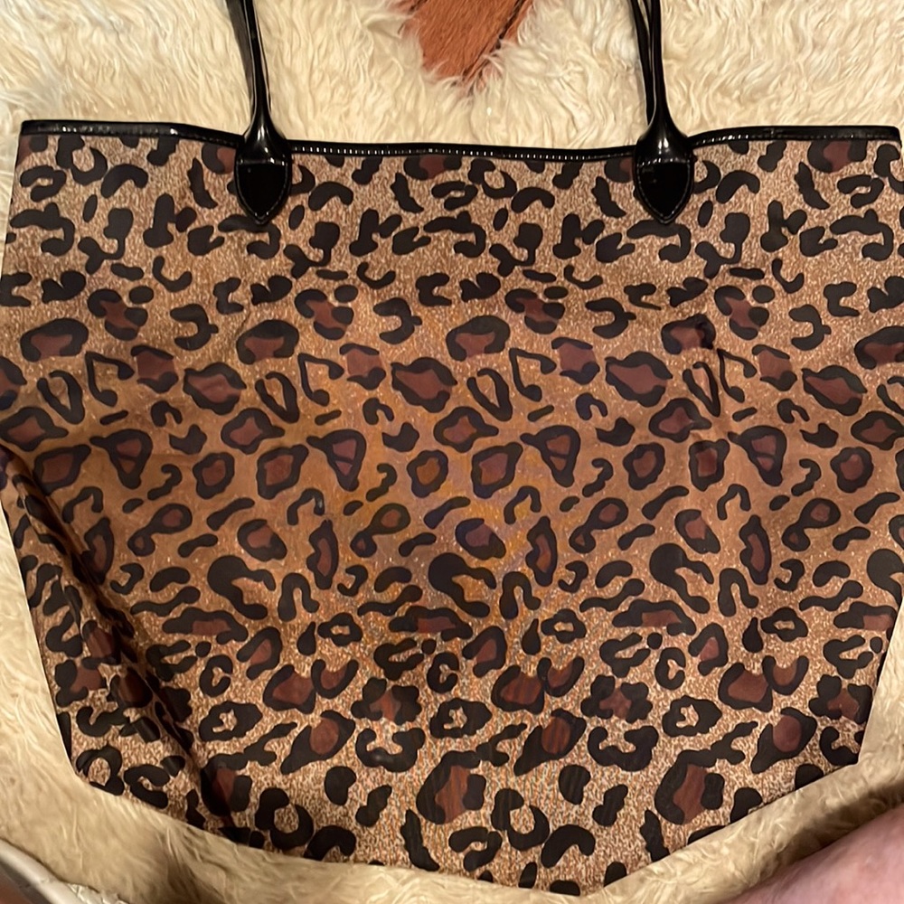 Lafayette 148 leopard print tote bag. Never used.